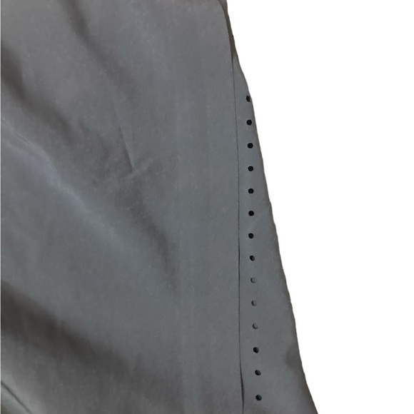 Men's VRST Enthusiast 5" Run Shorts Graphic Charcoal Gray Size XL NWT - Picture 3 of 9